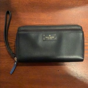 Black Kate Spade wristlet
